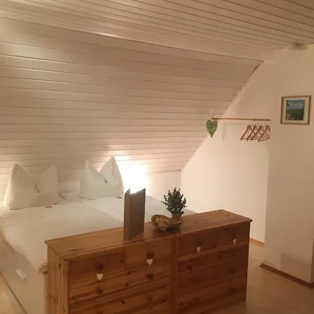 Apartment Baerbelstein- Burgblick Erlenbach (Rhineland-Palatinate)